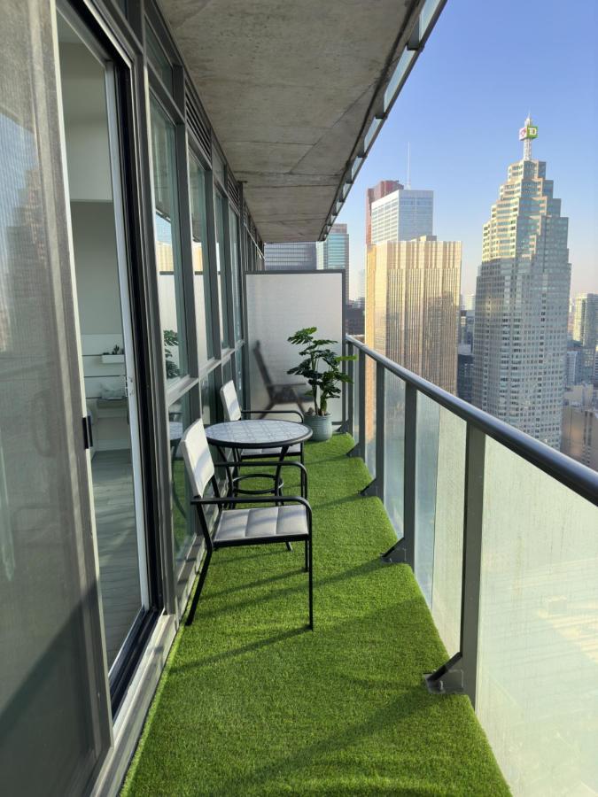 Luxury Downtown Toronto 2 Bedroom Suite With City And Lake Views And Free Parking Εξωτερικό φωτογραφία