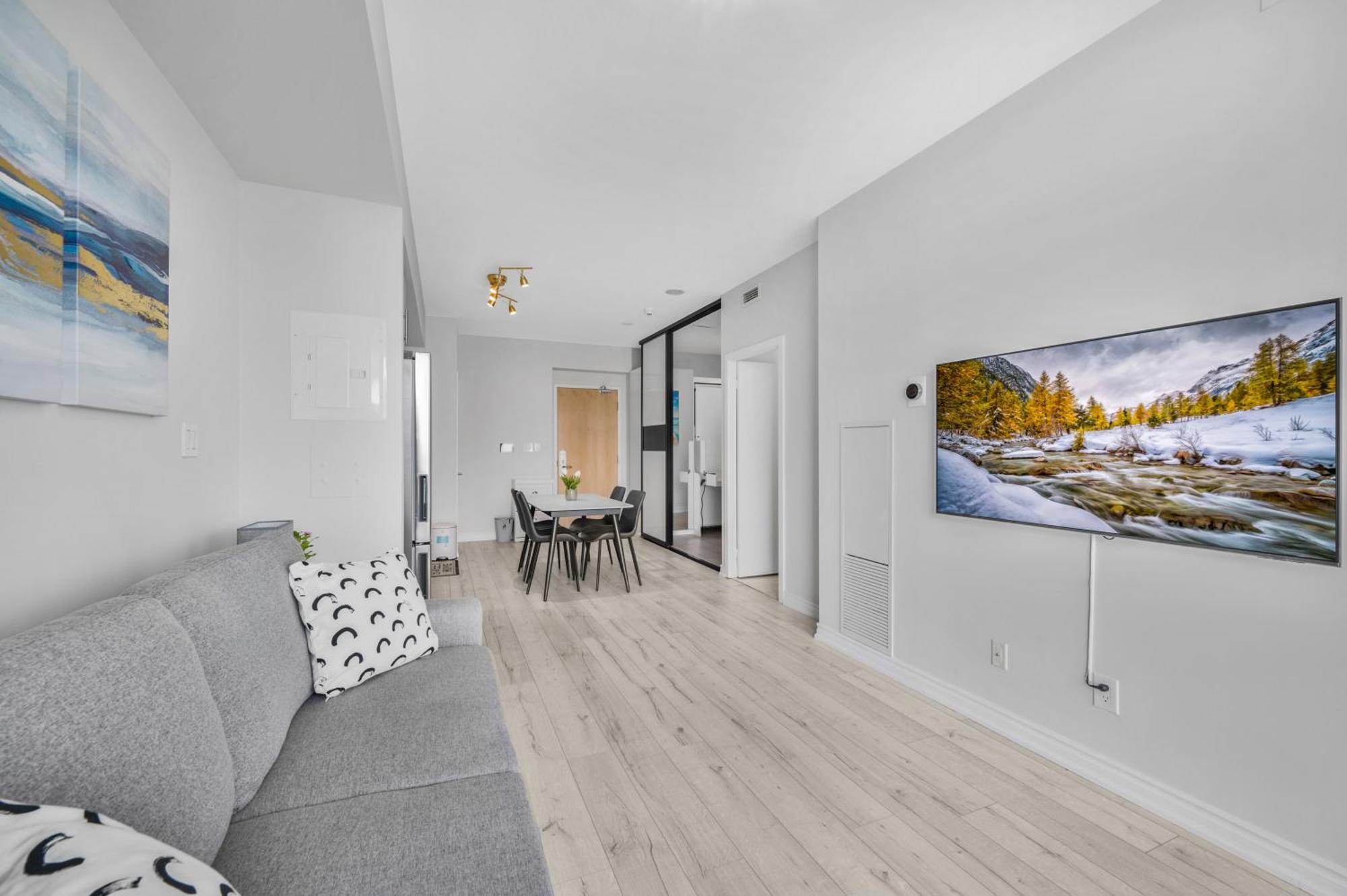 Luxury Downtown Toronto 2 Bedroom Suite With City And Lake Views And Free Parking Εξωτερικό φωτογραφία